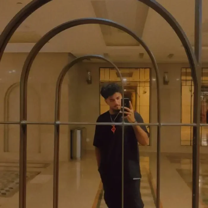 Itachi Uchiha Oversized Anime T-Shirt – Mirror Shot